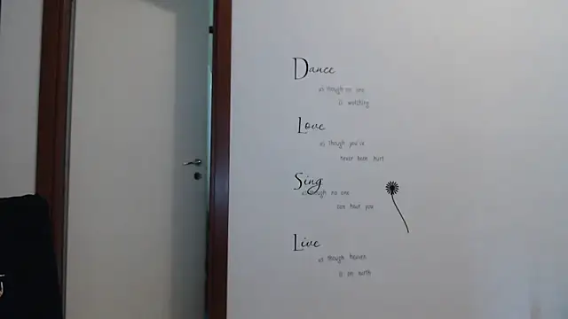 Eva Eldis online show from 10/08/25, 03:31