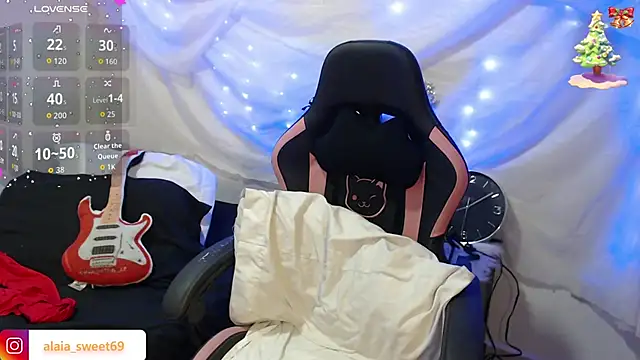 alaia sweetxxx online show from 12/17/25, 01:11