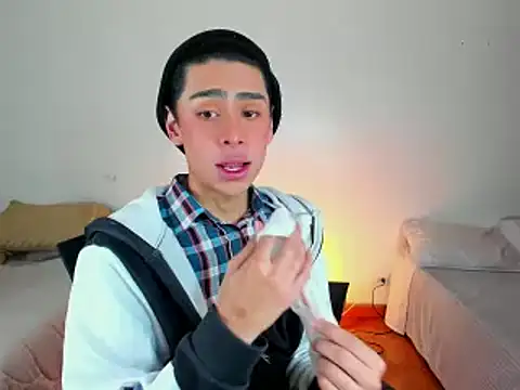 Snapshot of steve__gray chatting on 02/19/25, 03:16 steve  gray online show from 02/19/25, 03:16