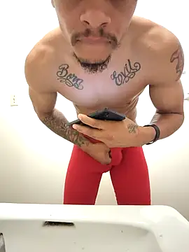 Snapshot of Locdawgg11 chatting on 01/06/26, 09:13 Locdawgg11 online show from 01/06/26, 09:13