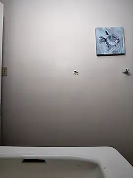 Snapshot of Locdawgg11 chatting on 04/11/26, 11:42 Locdawgg11 online show from 04/11/26, 11:42