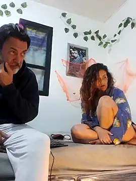 jeans and emma online show from 10/27/25, 12:31