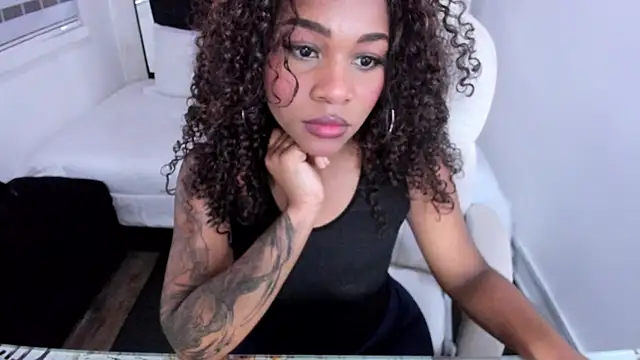 tylla  online show from 03/14/25, 07:01