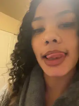 tastylolaaa online show from 02/08/25, 01:11