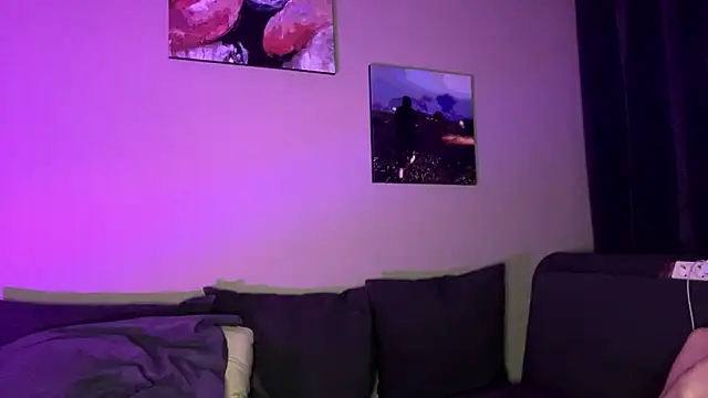 Tw1nFlame online show from 03/11/25, 09:59