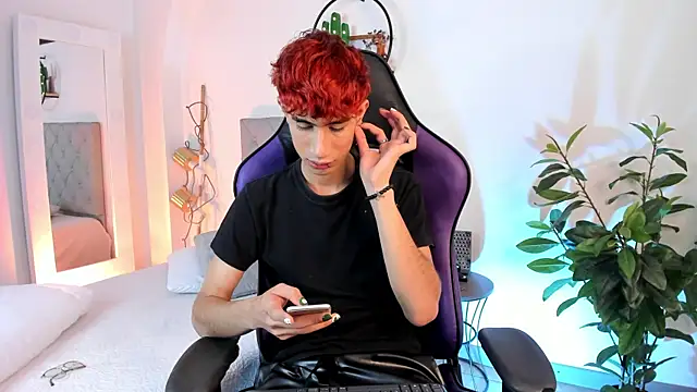 NovaaWheler online show from 03/02/25, 04:28