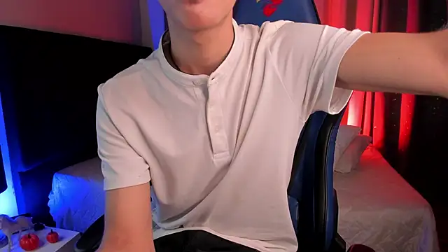 NovaaWheler online show from 10/10/25, 08:41