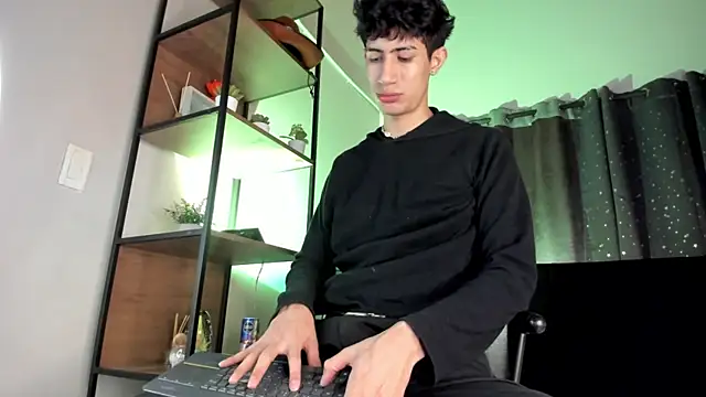 NovaaWheler online show from 03/28/26, 12:05