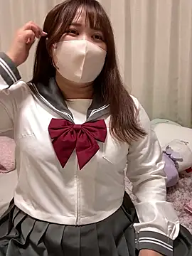 Snapshot of mitarashi_awww chatting on 09/19/25, 02:40 mitarashi awww online show from 09/19/25, 02:40