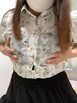 Snapshot of mitarashi_awww chatting on 09/21/25, 01:13 mitarashi awww online show from 09/21/25, 01:13