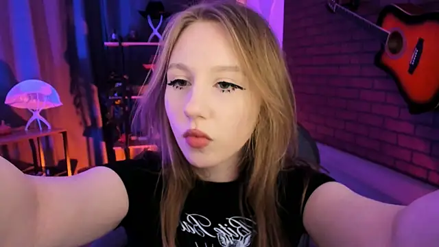 DariaTate online show from 04/15/26, 11:39