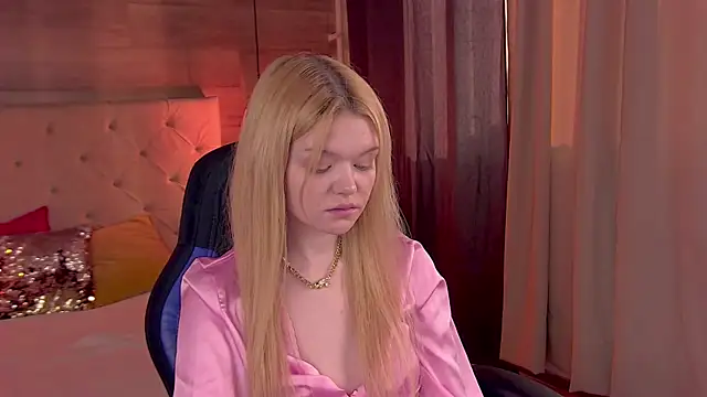 AdeleCartier online show from 02/23/25, 05:23