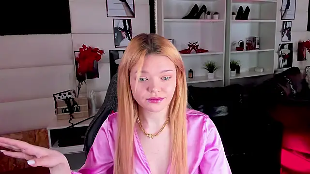 AdeleCartier online show from 02/26/25, 05:42