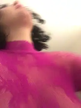 Snapshot of LunaSoleil9 chatting on 02/20/25, 07:52 LunaSoleil9 online show from 02/20/25, 07:52