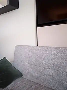 Snapshot of LunaSoleil9 chatting on 01/06/26, 11:14 LunaSoleil9 online show from 01/06/26, 11:14