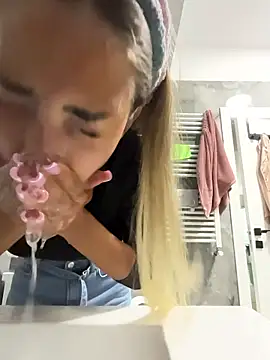 BonyBon29 online show from 05/21/26, 07:48