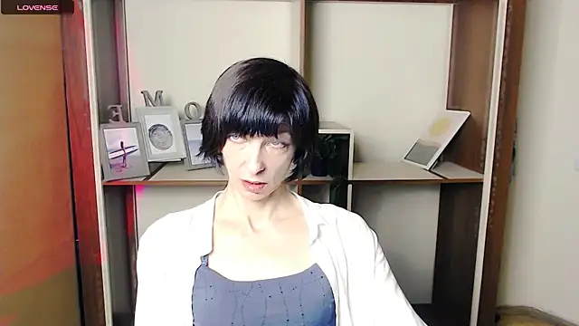  AngeliaFlow  online show from 10/13/25, 06:57