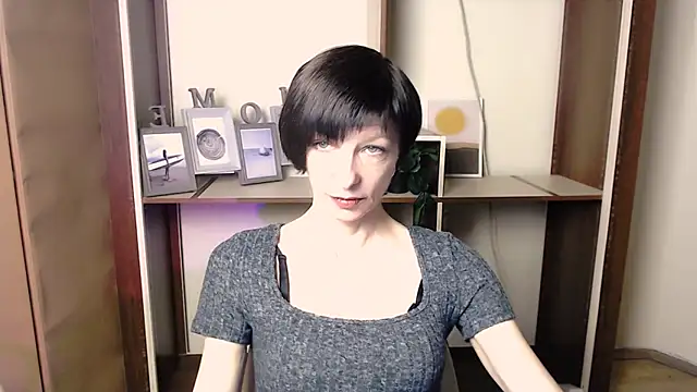  AngeliaFlow  online show from 11/14/25, 08:13