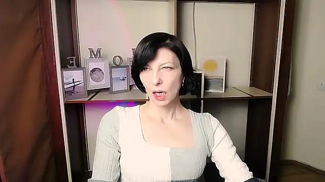  AngeliaFlow  online show from 01/16/26, 04:44