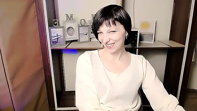  AngeliaFlow  online show from 02/18/26, 07:59