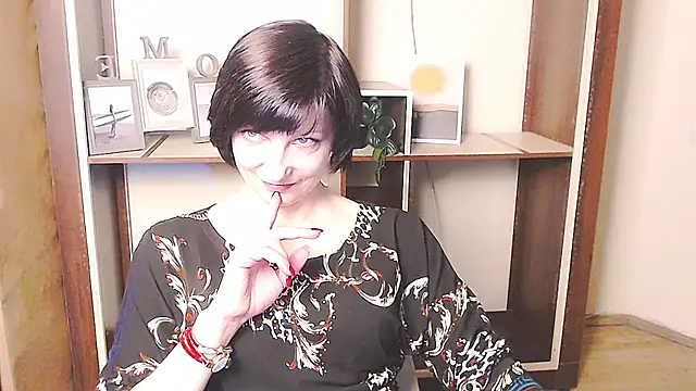 Snapshot of _AngeliaFlow_ chatting on 04/24/26, 10:39 AngeliaFlow online show from 04/24/26, 10:39
