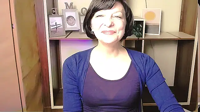 Snapshot of _AngeliaFlow_ chatting on 04/28/26, 08:08 AngeliaFlow online show from 04/28/26, 08:08