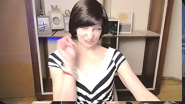 Snapshot of _AngeliaFlow_ chatting on 05/07/26, 08:20 AngeliaFlow online show from 05/07/26, 08:20