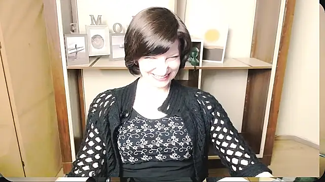 Snapshot of _AngeliaFlow_ chatting on 05/18/26, 08:53 AngeliaFlow online show from 05/18/26, 08:53