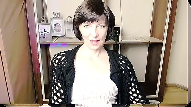 Snapshot of _AngeliaFlow_ chatting on 06/12/26, 07:18 AngeliaFlow online show from 06/12/26, 07:18