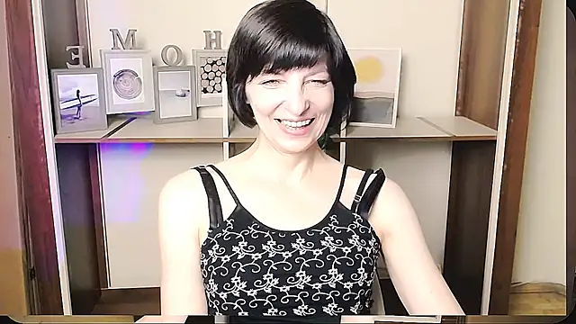 Snapshot of _AngeliaFlow_ chatting on 06/27/26, 09:36 AngeliaFlow online show from 06/27/26, 09:36