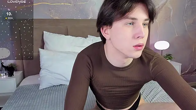 AdrianoAubert online show from 03/17/25, 03:14