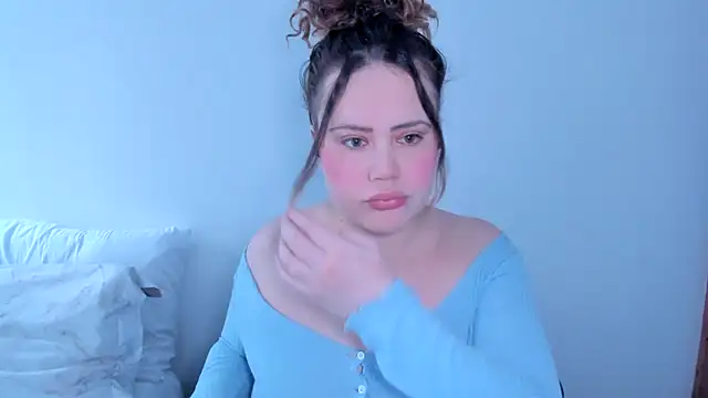 Snapshot of _leana_ chatting on 03/17/25, 03:07 leana online show from 03/17/25, 03:07