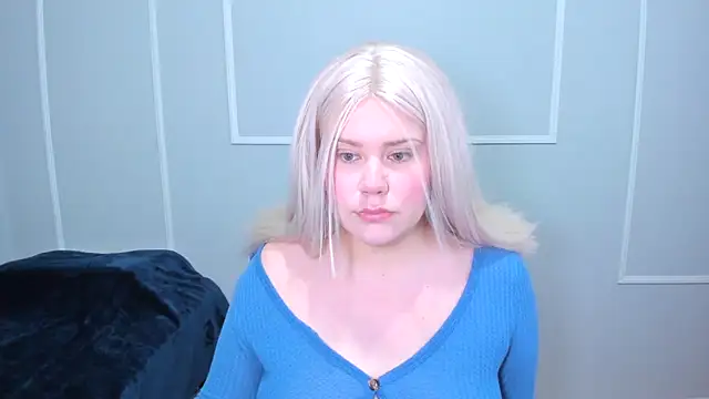 Snapshot of _leana_ chatting on 11/26/25, 02:07 leana online show from 11/26/25, 02:07