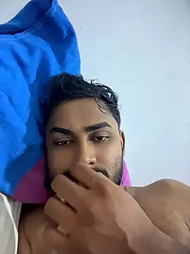 Snapshot of Rishwithr chatting on 05/26/26, 04:25 Rishwithr online show from 05/26/26, 04:25