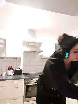 Gamergirl-Linela online show from 02/05/25, 10:55