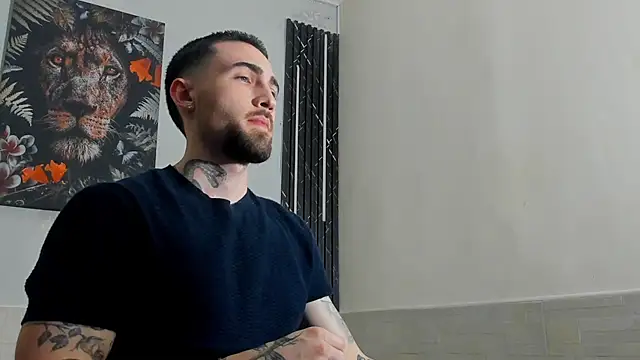 Luke davis01 online show from 02/25/25, 01:17