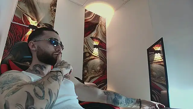 Luke davis01 online show from 12/15/25, 01:37