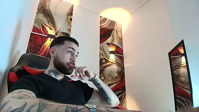 Luke davis01 online show from 01/10/26, 01:13