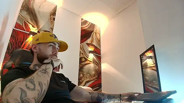 Snapshot of Luke_davis01 chatting on 03/26/26, 12:55 Luke davis01 online show from 03/26/26, 12:55