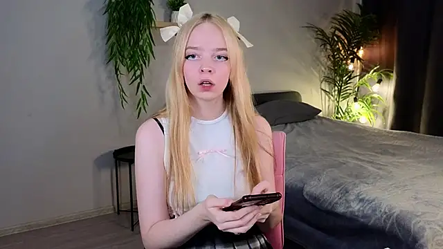 Snapshot of Bellla_Murrr chatting on 03/04/25, 09:32 Bellla Murrr online show from 03/04/25, 09:32