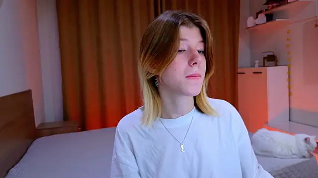 Bella amory online show from 11/02/25, 03:03