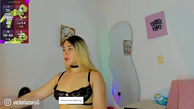 Snapshot of Vickyallien chatting on 04/21/26, 04:12 Vickyallien online show from 04/21/26, 04:12