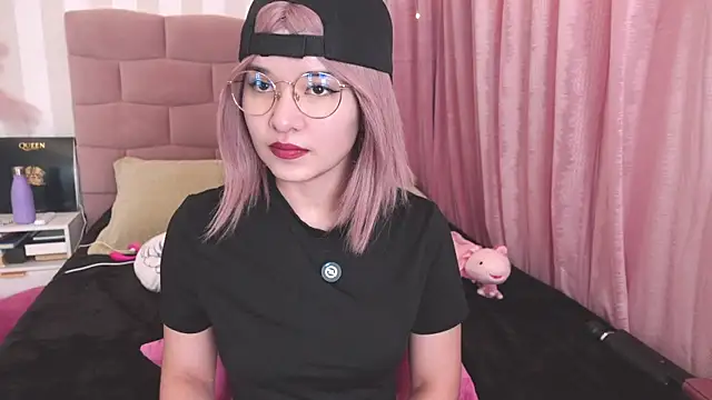 Snapshot of NataliaNovak chatting on 04/09/26, 02:44 NataliaNovak online show from 04/09/26, 02:44