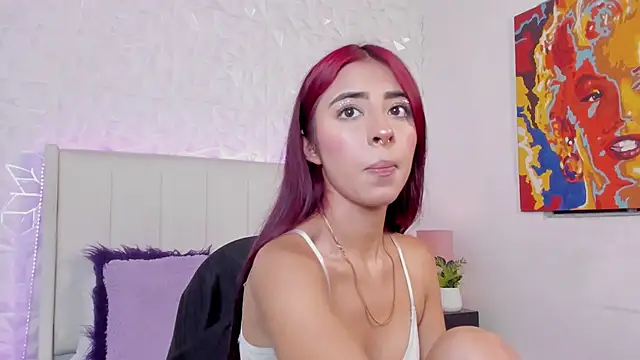 Snapshot of Mirandaa_Rogers chatting on 10/14/25, 07:03 Mirandaa Rogers online show from 10/14/25, 07:03