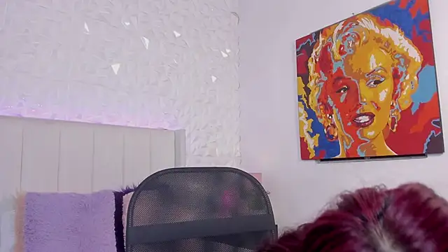 Snapshot of Mirandaa_Rogers chatting on 10/17/25, 07:05 Mirandaa Rogers online show from 10/17/25, 07:05