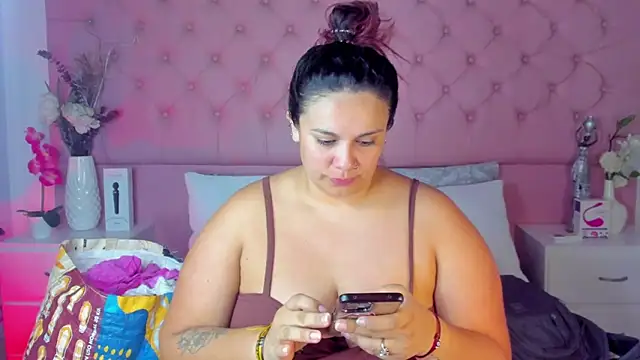 KourtneyEvans online show from 09/14/25, 04:39