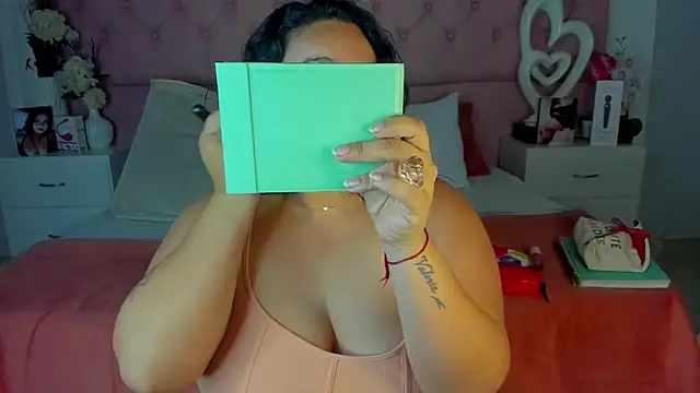 KourtneyEvans online show from 02/04/26, 05:41