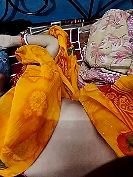 Snapshot of simrun70 chatting on 03/31/26, 12:23 simrun70 online show from 03/31/26, 12:23