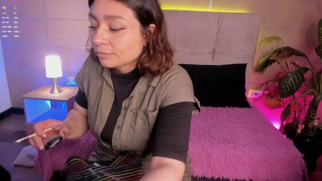 Snapshot of _michonne_ chatting on 04/15/26, 10:54 michonne online show from 04/15/26, 10:54