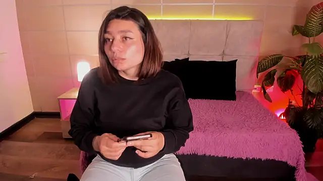 Snapshot of _michonne_ chatting on 04/22/26, 10:55 michonne online show from 04/22/26, 10:55